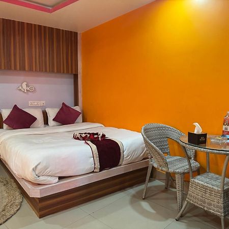 Om Tandoori Hotel Katmandu Dış mekan fotoğraf